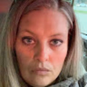 Meet your Posher, Cassandra